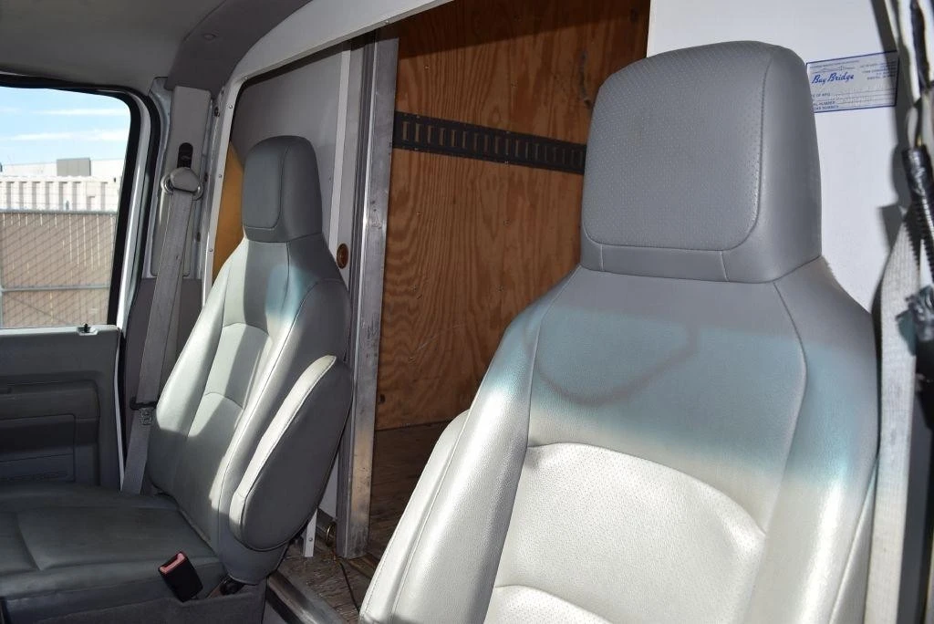 2011 Ford Econoline Van - Image 24 of 27