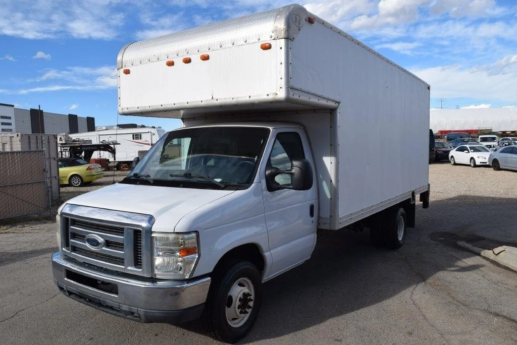 2011 Ford Econoline Van - Image 3 of 27