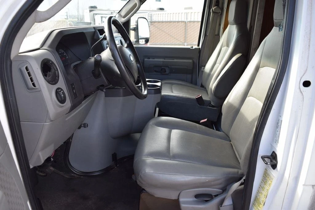 2011 Ford Econoline Van - Image 21 of 27