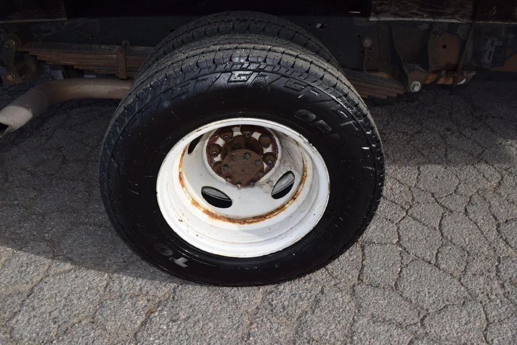 2011 Ford Econoline Van - Image 11 of 27
