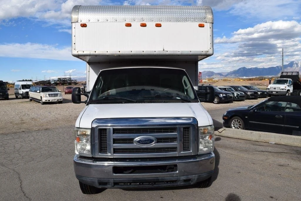 2011 Ford Econoline Van - Image 2 of 27