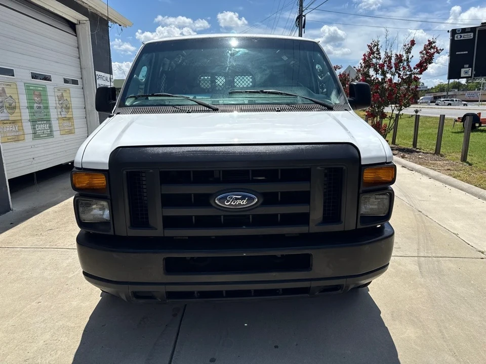2011 Ford Econoline Van - Image 7 of 16