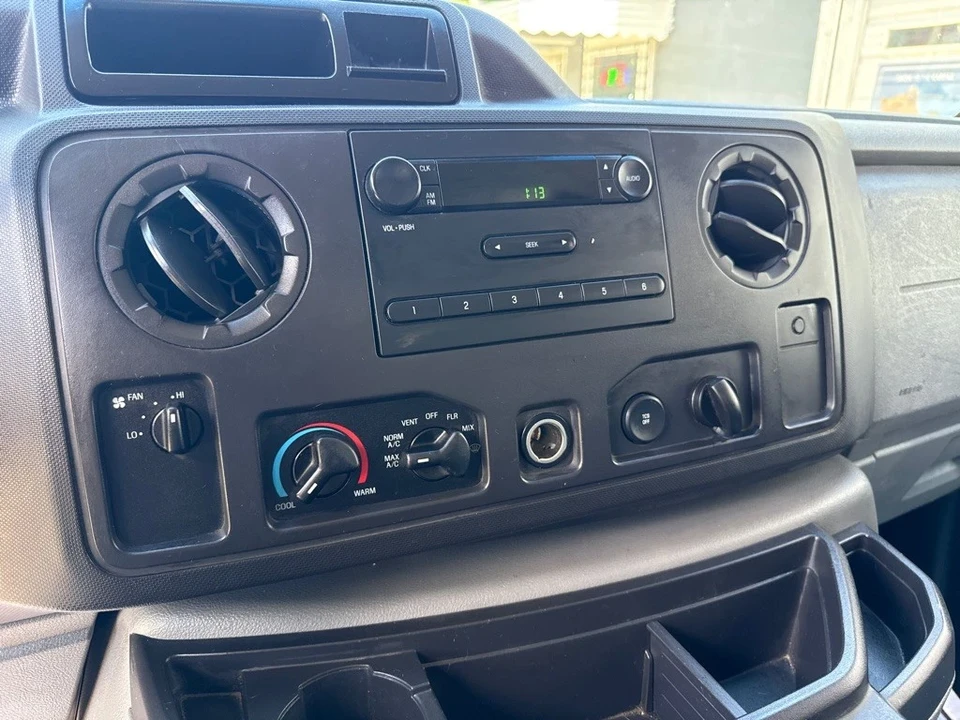 2011 Ford Econoline Van - Image 14 of 16