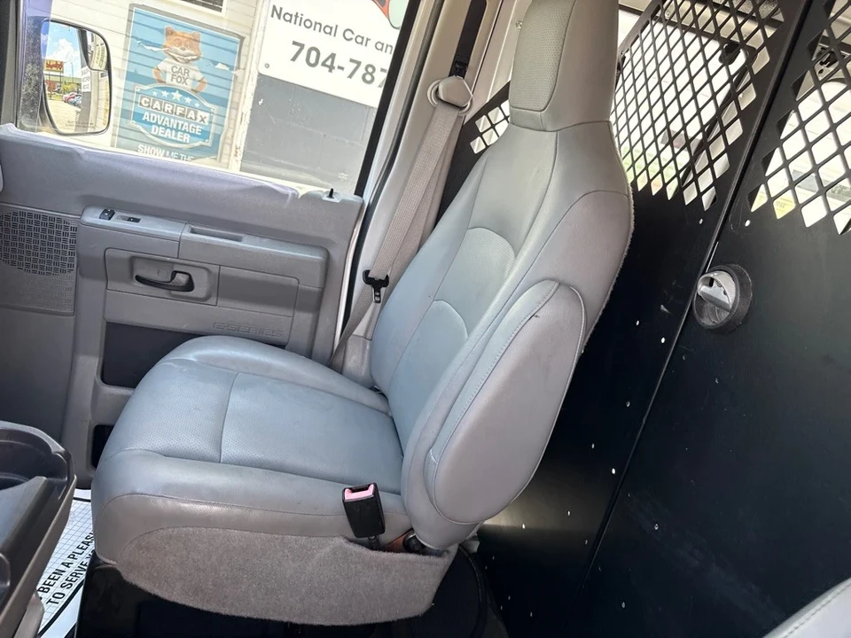 2011 Ford Econoline Van - Image 12 of 16