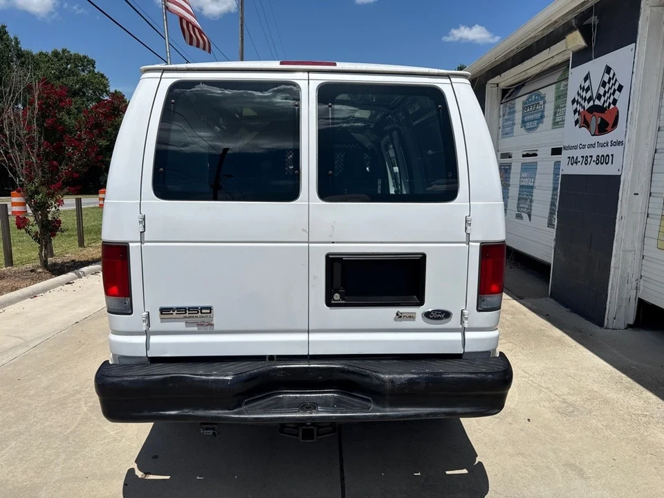2011 Ford Econoline Van - Image 3 of 16