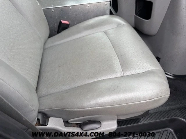 2011 Ford Econoline Van - Image 8 of 12
