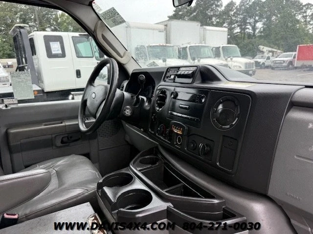 2011 Ford Econoline Van - Image 5 of 12