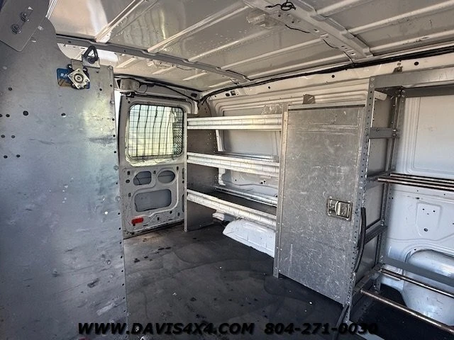 2011 Ford Econoline Van - Image 18 of 28