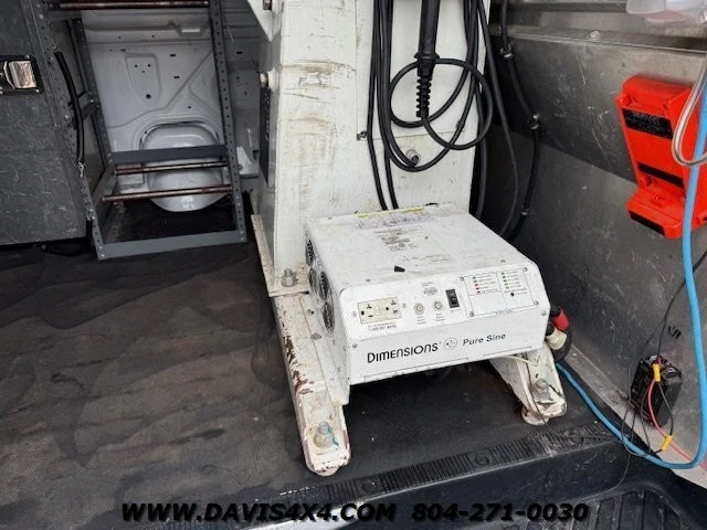 2011 Ford Econoline Van - Image 11 of 12