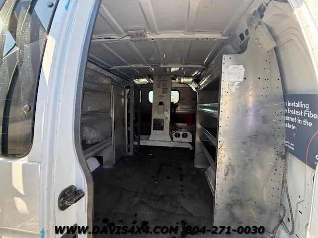 2011 Ford Econoline Van - Image 22 of 28