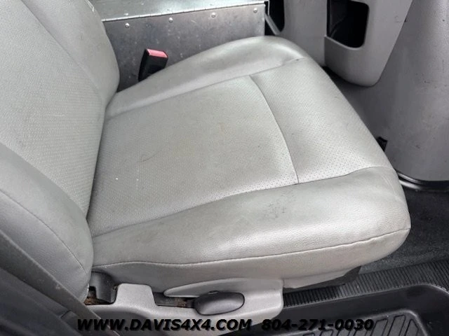 2011 Ford Econoline Van - Image 8 of 12