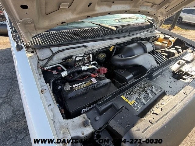 2011 Ford Econoline Van - Image 25 of 28