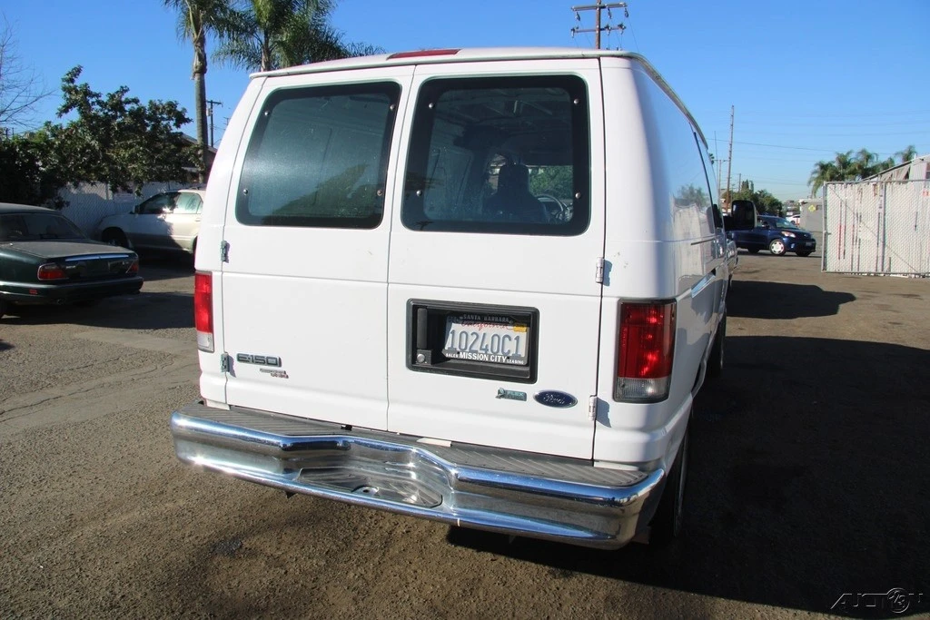 2011 Ford Econoline Van - Image 6 of 21