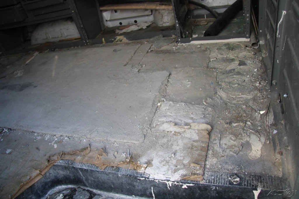 2011 Ford Econoline Van - Image 18 of 21
