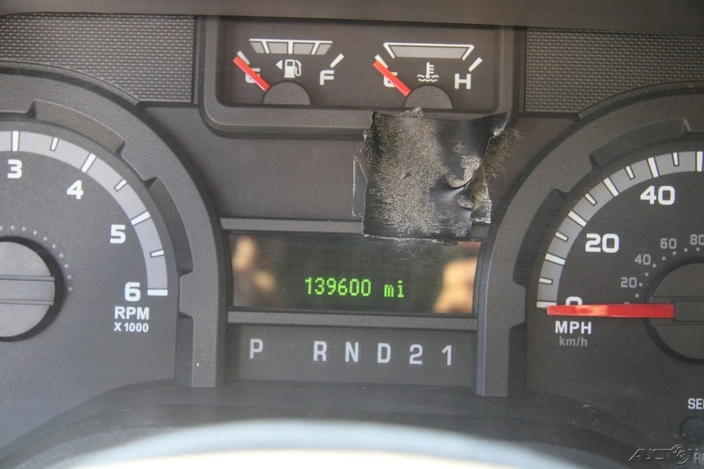2011 Ford Econoline Van - Image 14 of 21