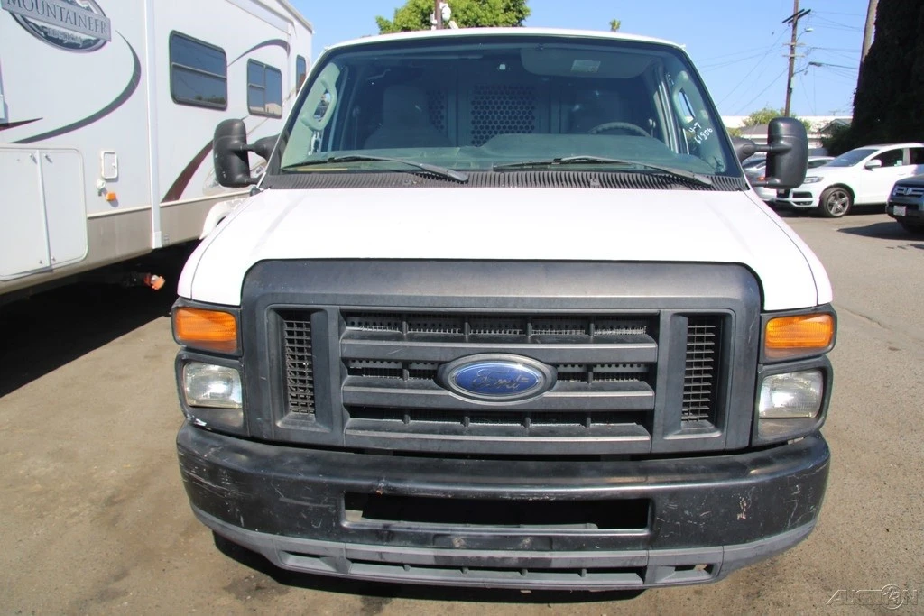 2011 Ford Econoline Van - Image 9 of 21