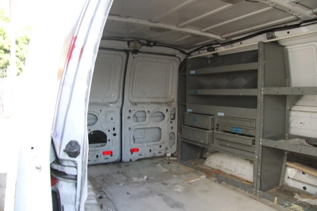 2011 Ford Econoline Van - Image 17 of 21