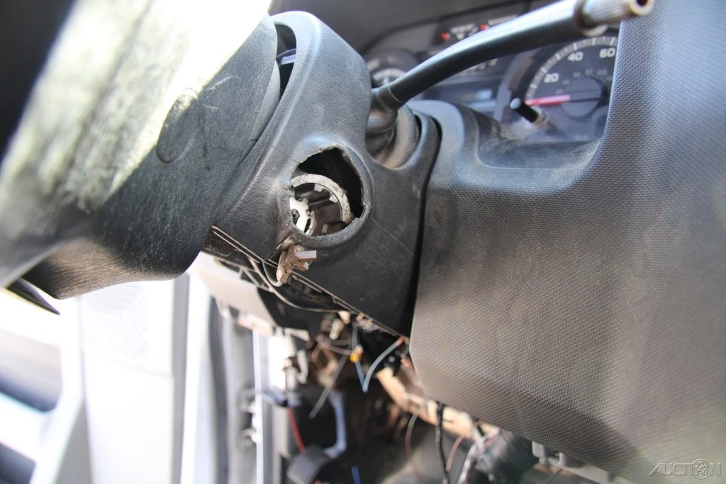 2011 Ford Econoline Van - Image 16 of 21