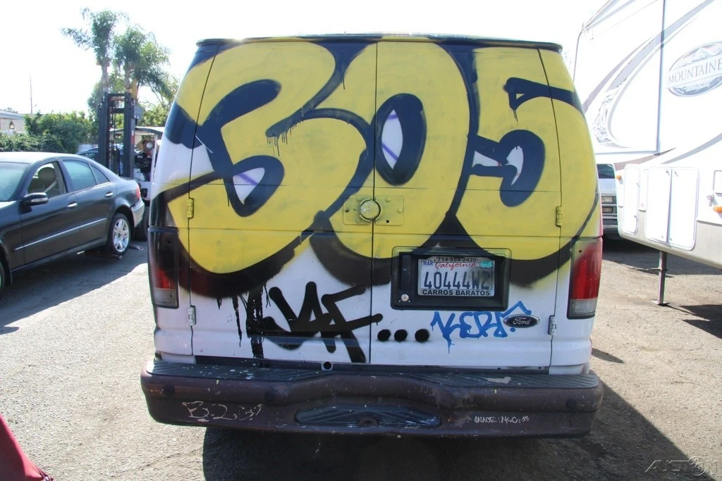 2011 Ford Econoline Van - Image 5 of 21
