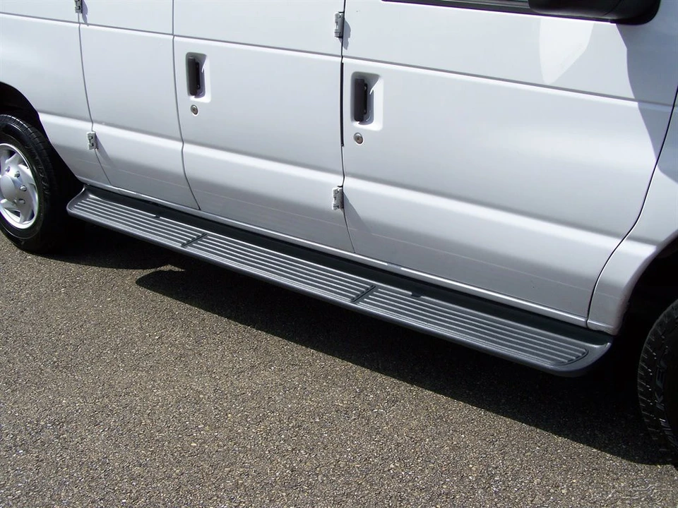 2011 Ford Econoline Van - Image 12 of 21