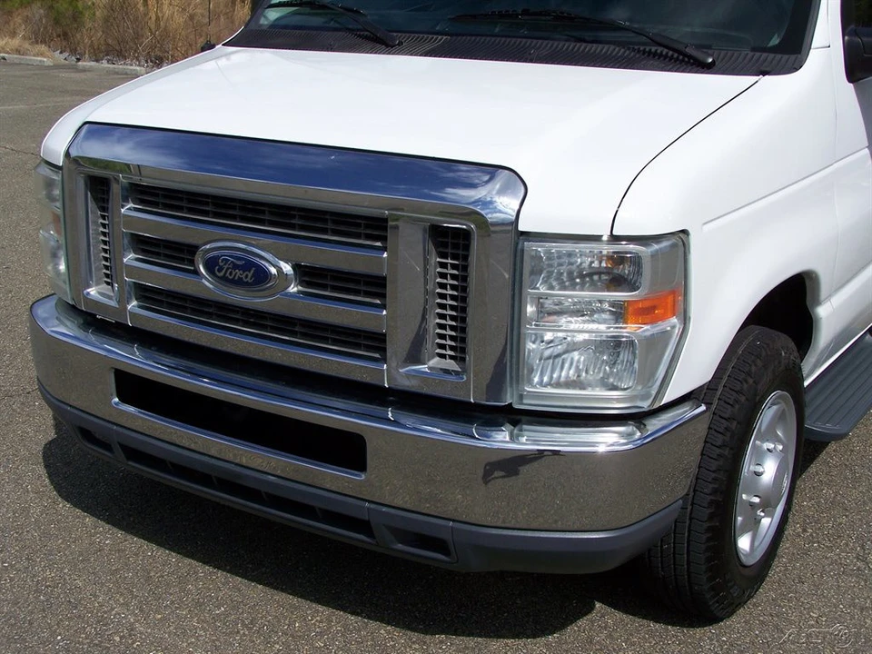 2011 Ford Econoline Van - Image 10 of 21
