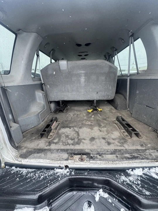 2011 Ford Econoline Van - Image 12 of 13