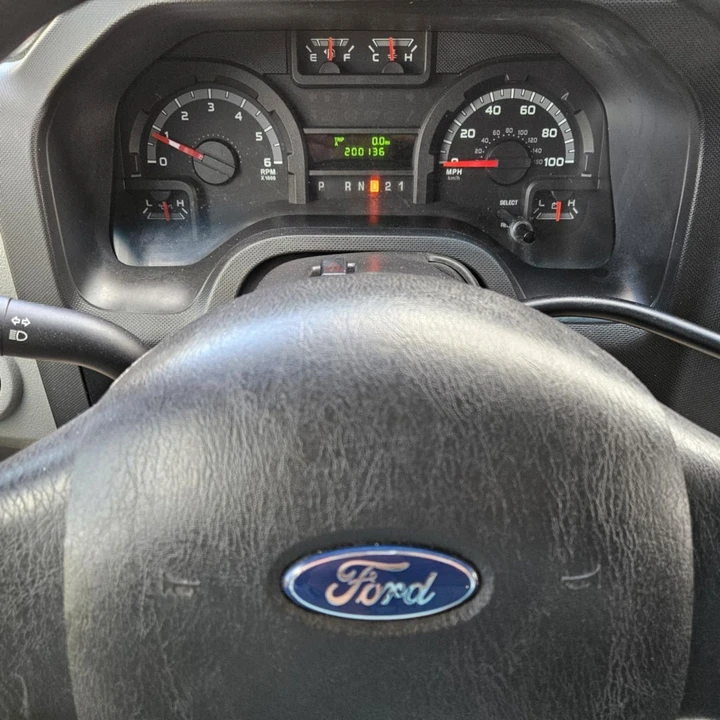 2011 Ford Econoline Van - Image 15 of 16