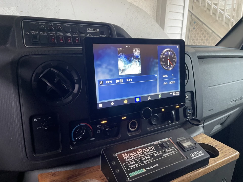 2011 Ford Econoline Van - Image 10 of 20