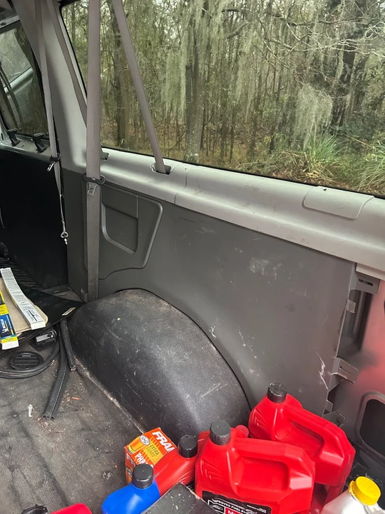 2011 Ford Econoline Van - Image 8 of 21
