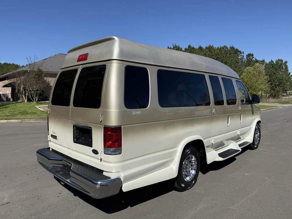 2011 Ford Econoline Van - Image 6 of 21