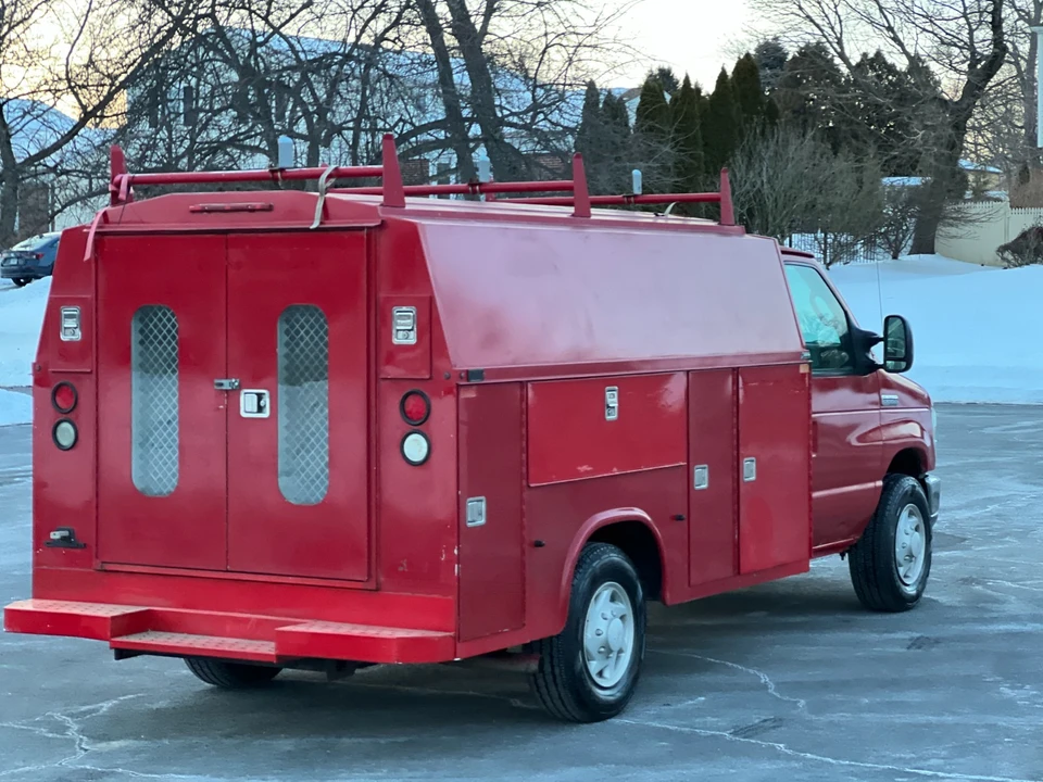 2011 Ford Econoline Van - Image 7 of 21