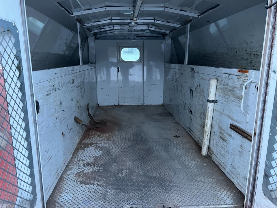 2011 Ford Econoline Van - Image 6 of 21
