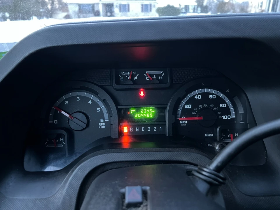 2011 Ford Econoline Van - Image 13 of 21