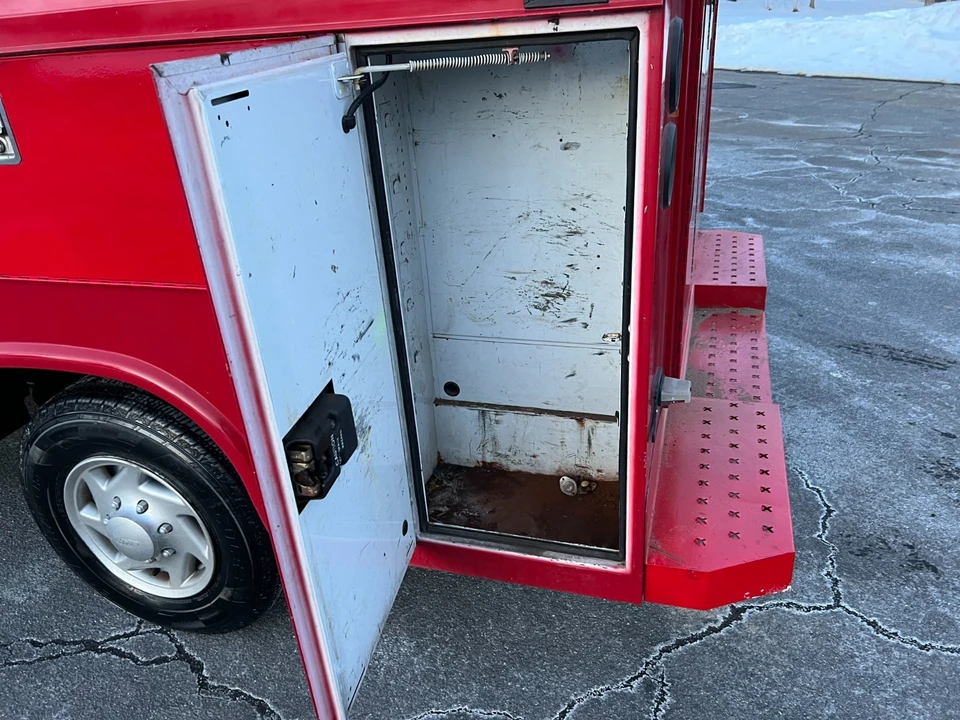 2011 Ford Econoline Van - Image 20 of 21