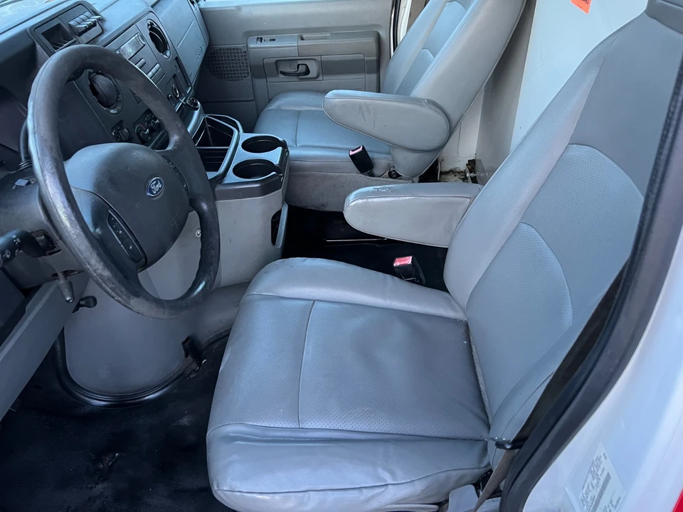 2011 Ford Econoline Van - Image 10 of 21