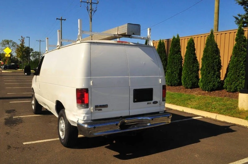 2011 Ford Econoline Van - Image 4 of 21