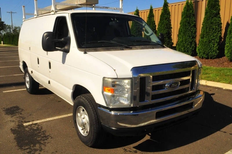 2011 Ford Econoline Van - Image 7 of 21