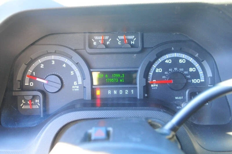 2011 Ford Econoline Van - Image 12 of 21