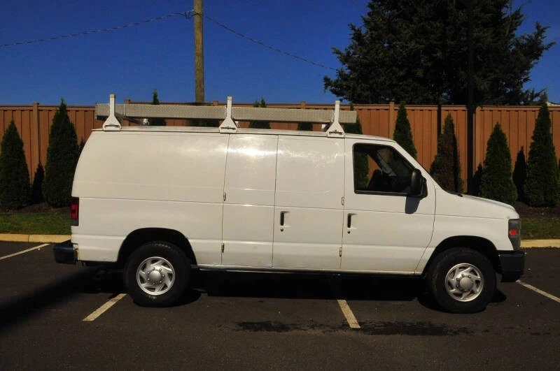 2011 Ford Econoline Van - Image 6 of 21