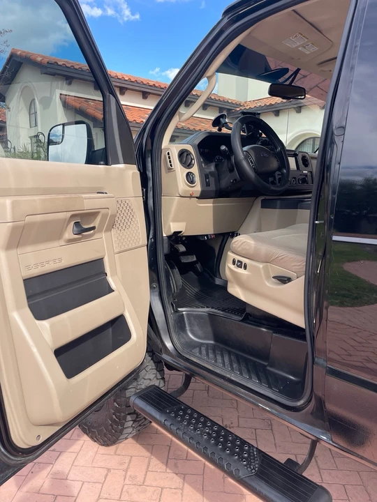 2011 Ford Econoline Van - Image 13 of 21