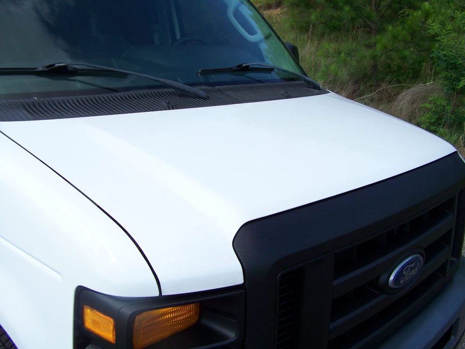 2011 Ford Econoline Van - Image 14 of 31
