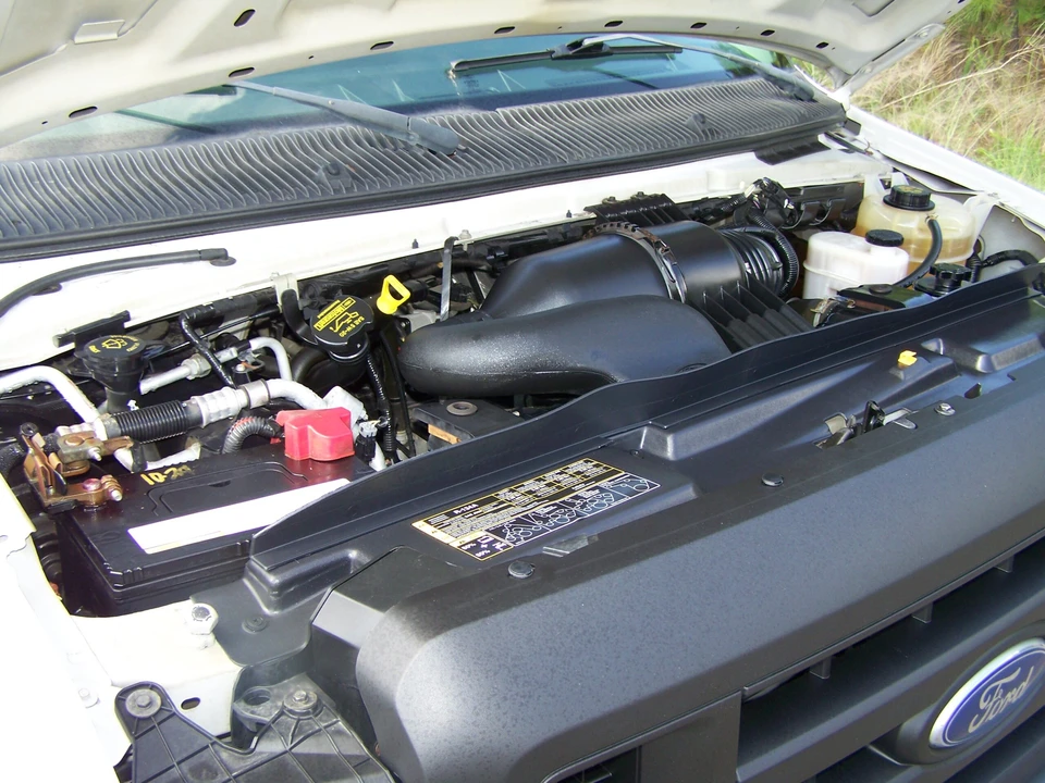 2011 Ford Econoline Van - Image 31 of 31