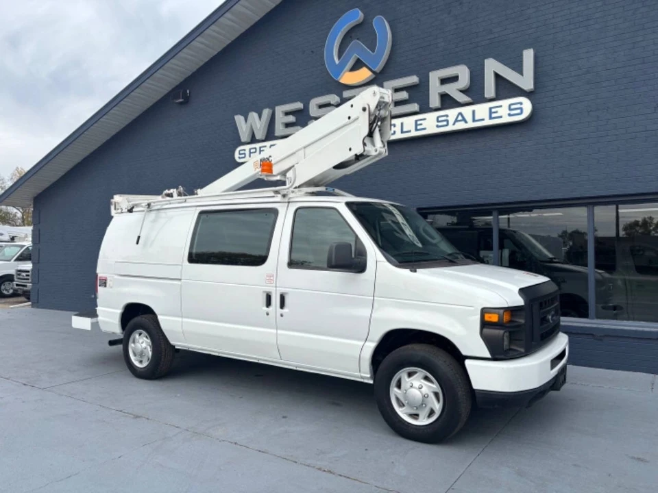 2011 Ford Econoline Van - Image 6 of 12