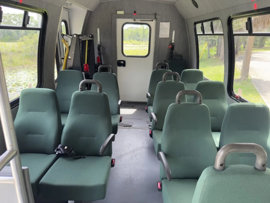 2011 Ford Econoline Van - Image 26 of 31