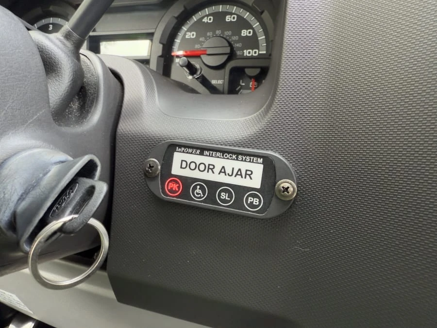 2011 Ford Econoline Van - Image 18 of 31