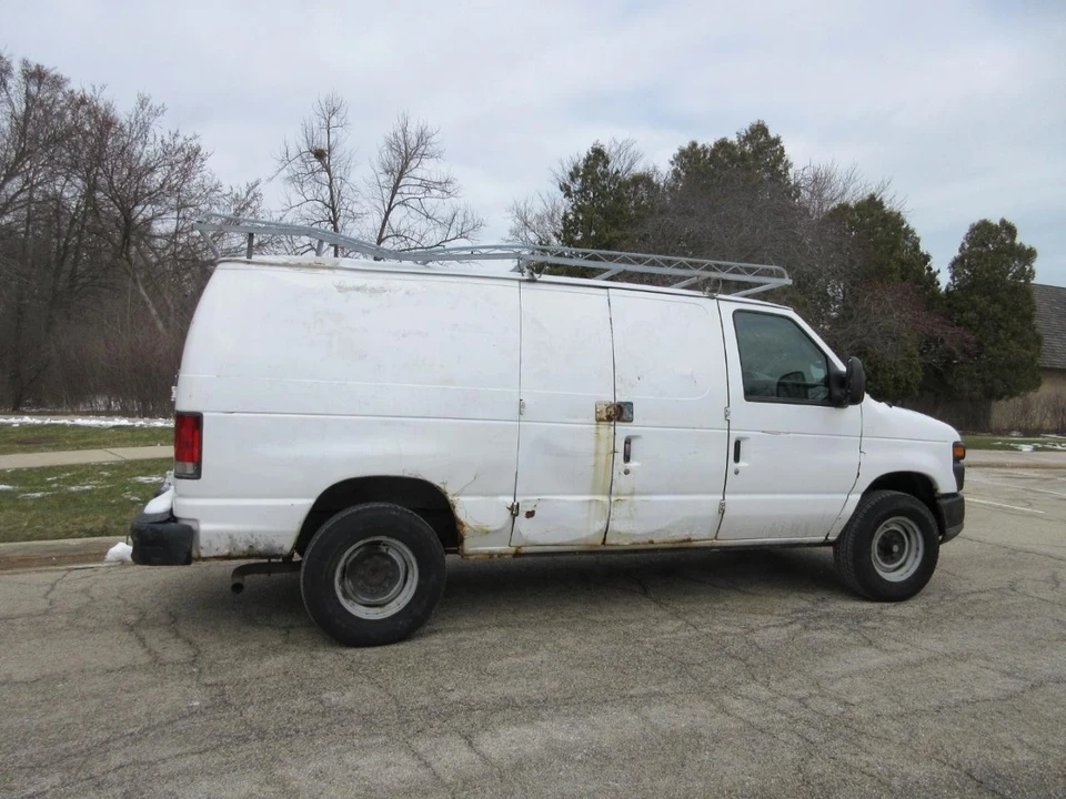 2011 Ford Econoline Van - Image 4 of 21