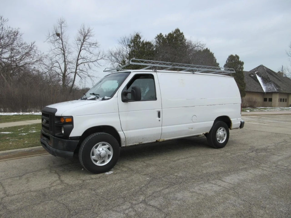 2011 Ford Econoline Van - Image 15 of 21