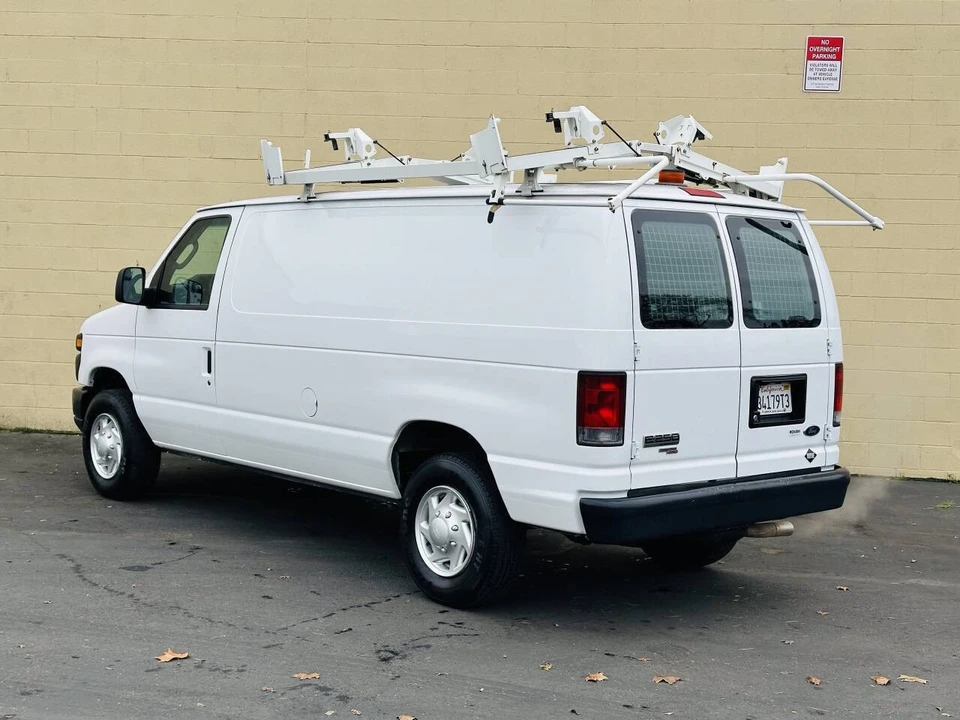 2011 Ford Econoline Van - Image 5 of 21
