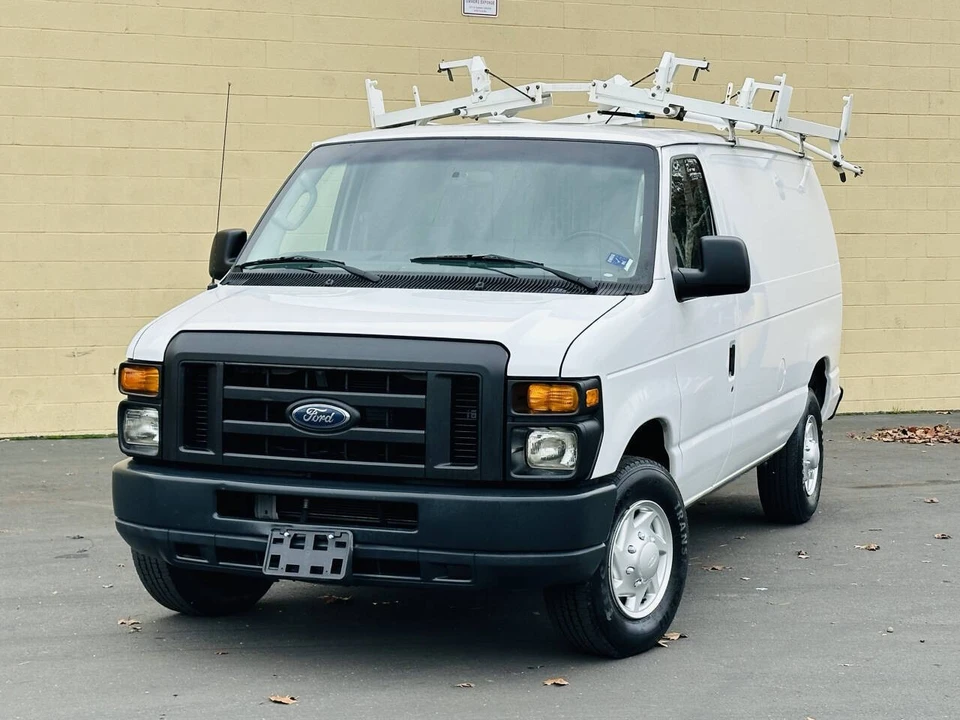 2011 Ford Econoline Van - Image 3 of 21