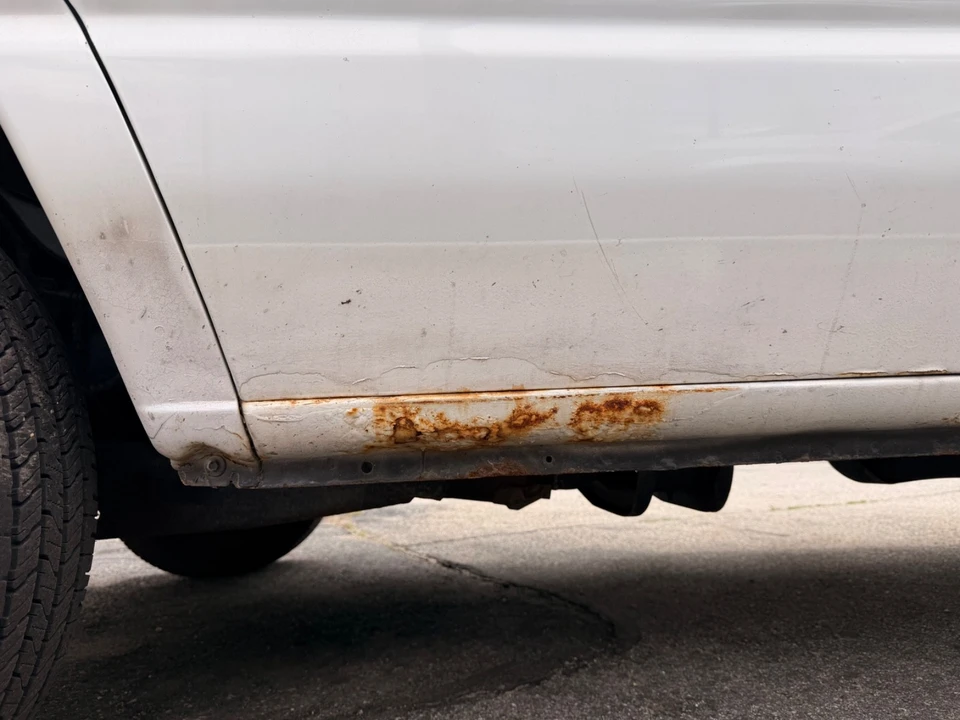 2011 Ford Econoline Van - Image 18 of 18
